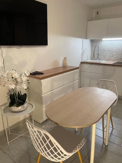 Appart Frontignan Sur La Plage, Piscine, Wifi, Tv, Netflix Eksteriør billede